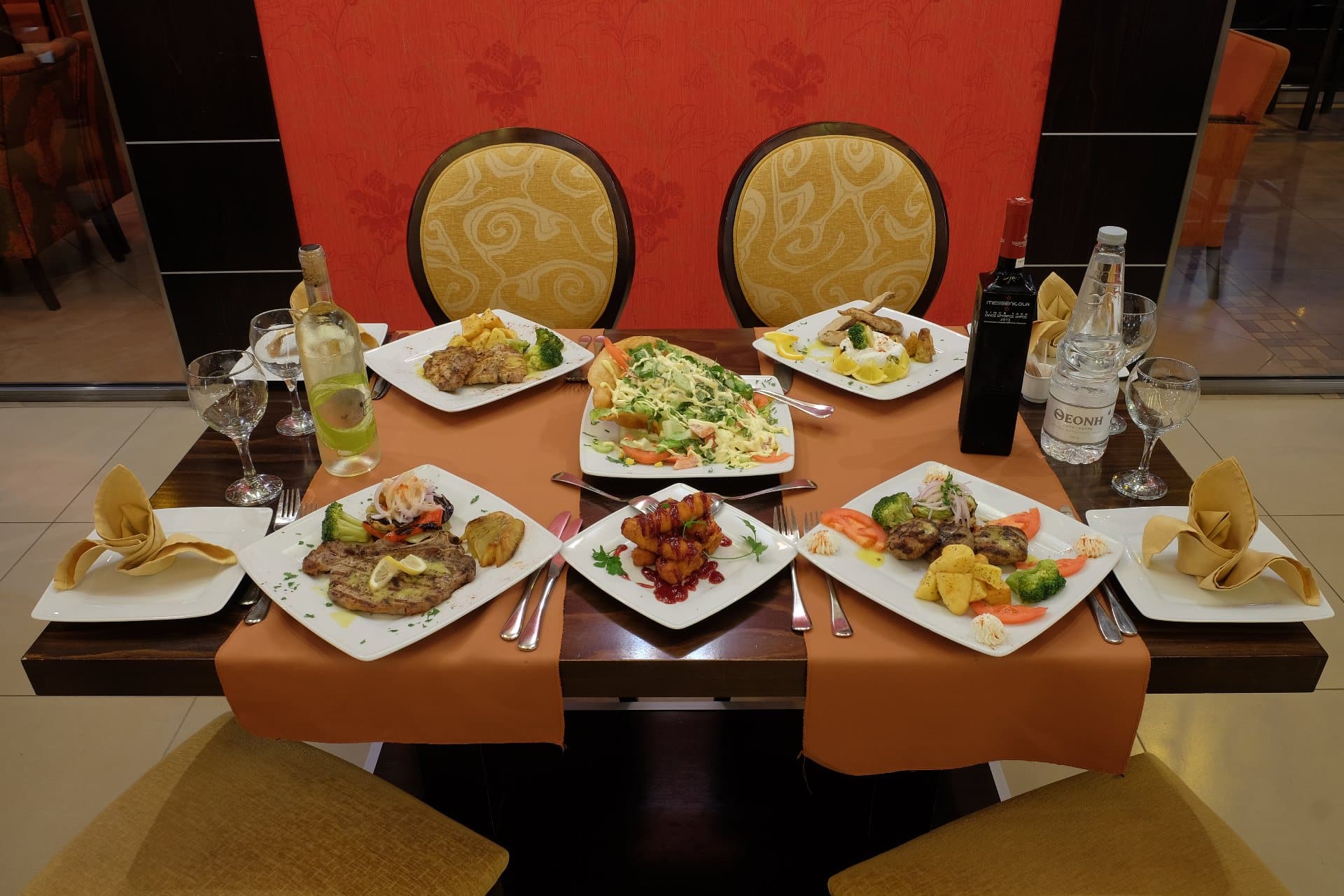 Table w food-resized